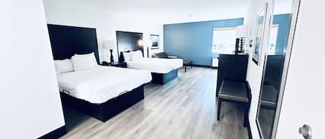 Bureau, espace de travail pour ordinateur portable