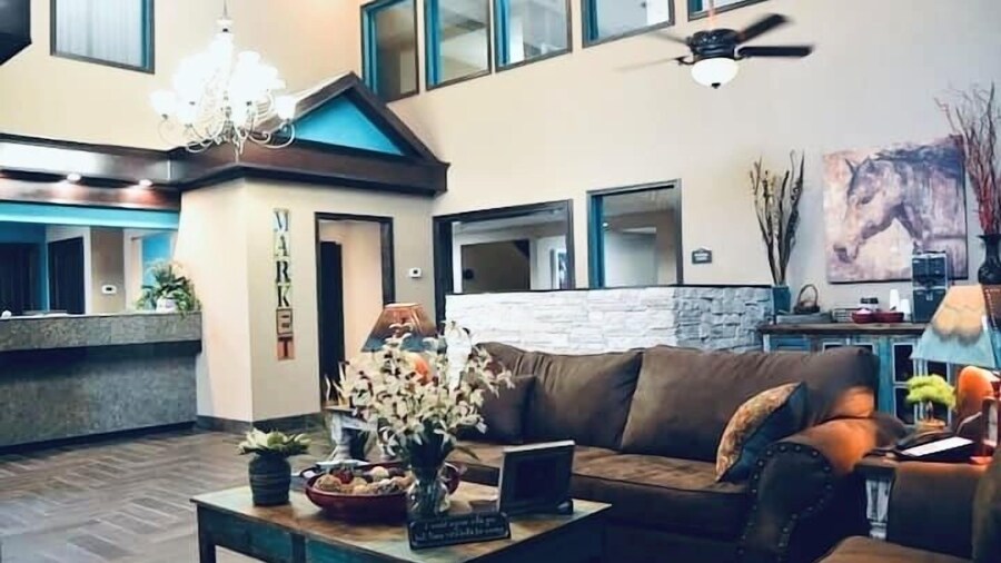 Baymont by Wyndham Ardmore I-35