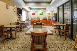 Free daily buffet breakfast