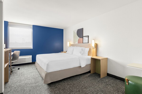 Individually furnished, iron/ironing board, free WiFi, bed sheets