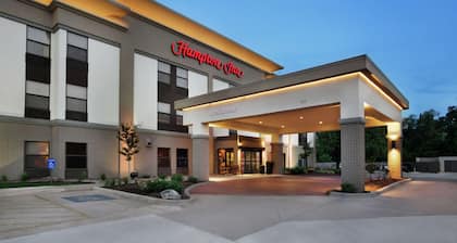 Hampton Inn Shawnee