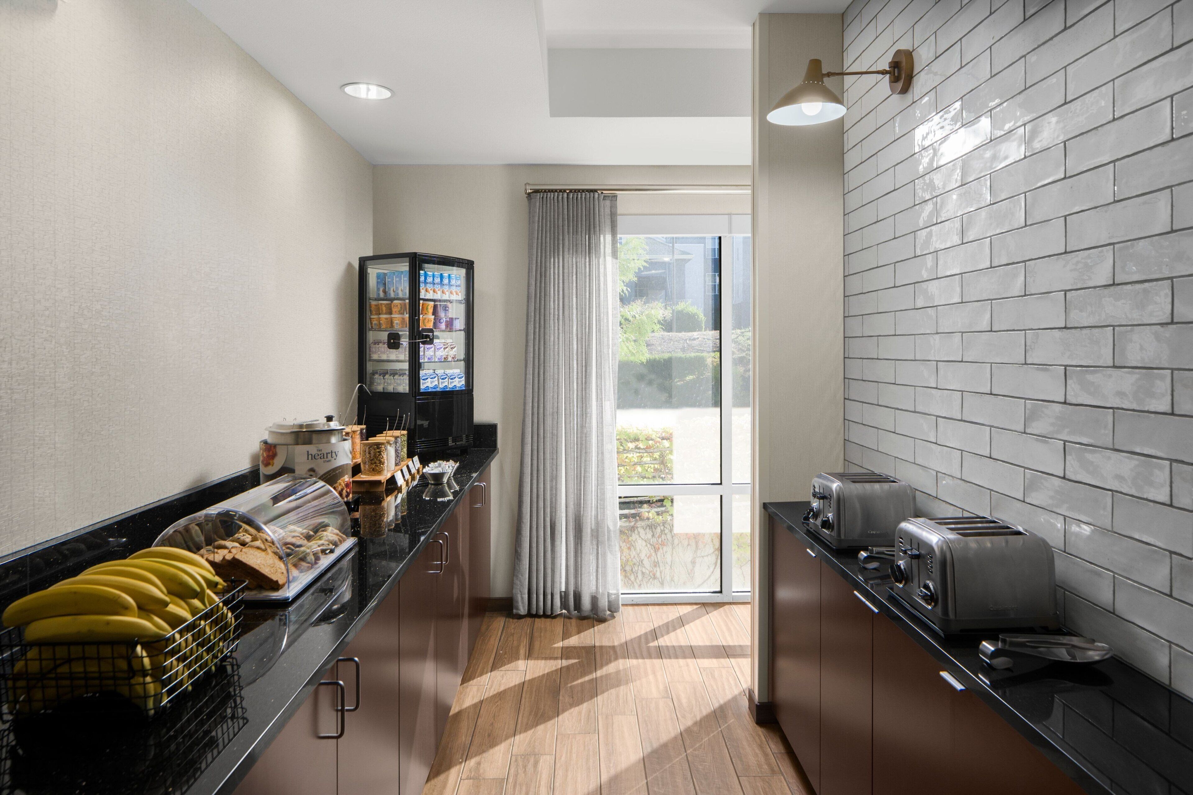 free continental breakfast