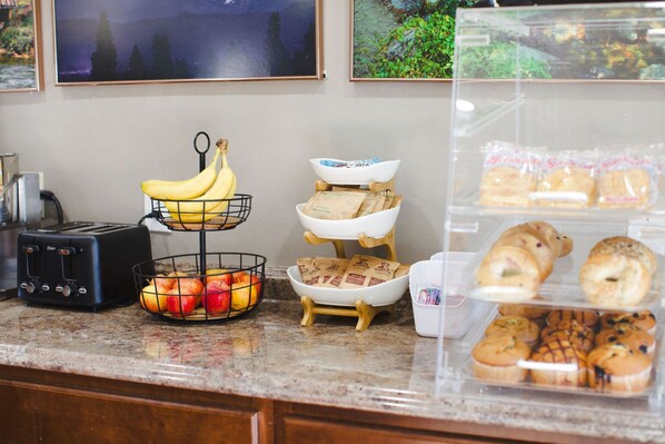 Petit déjeuner à emporter compris tous les jours