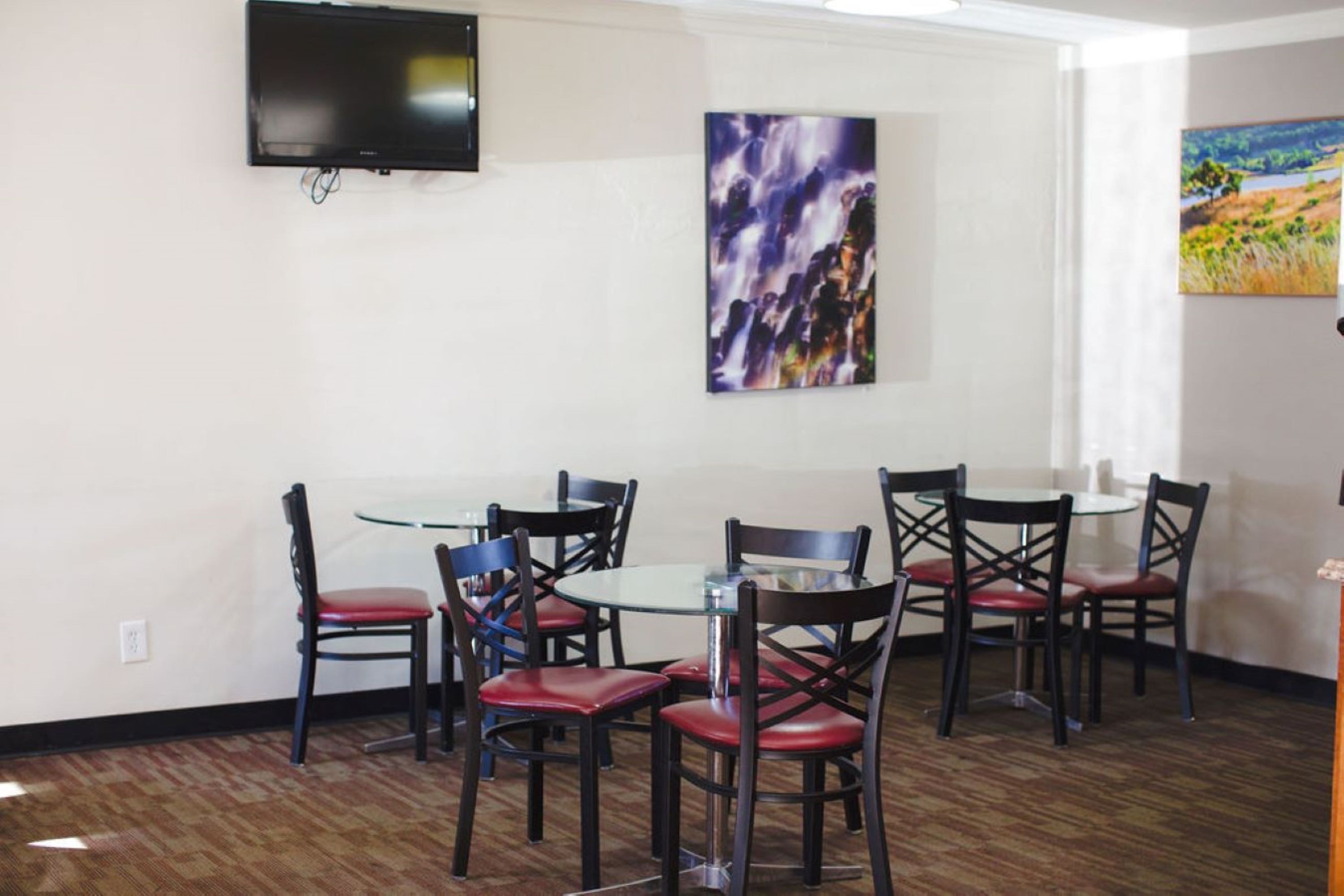 Free daily on-the-go breakfast 