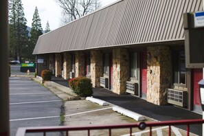Lunch and dinner served, Mexican cuisine