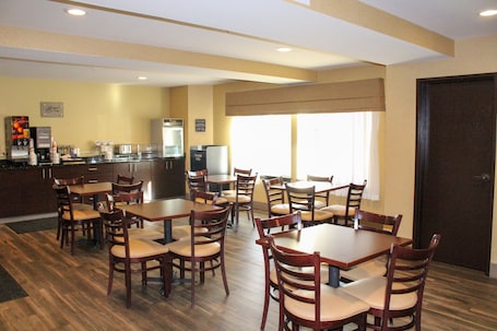 Coffee service. Sleep Inn Bend Crossroads Plaza