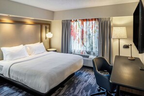 Ropa de cama de alta calidad y escritorio