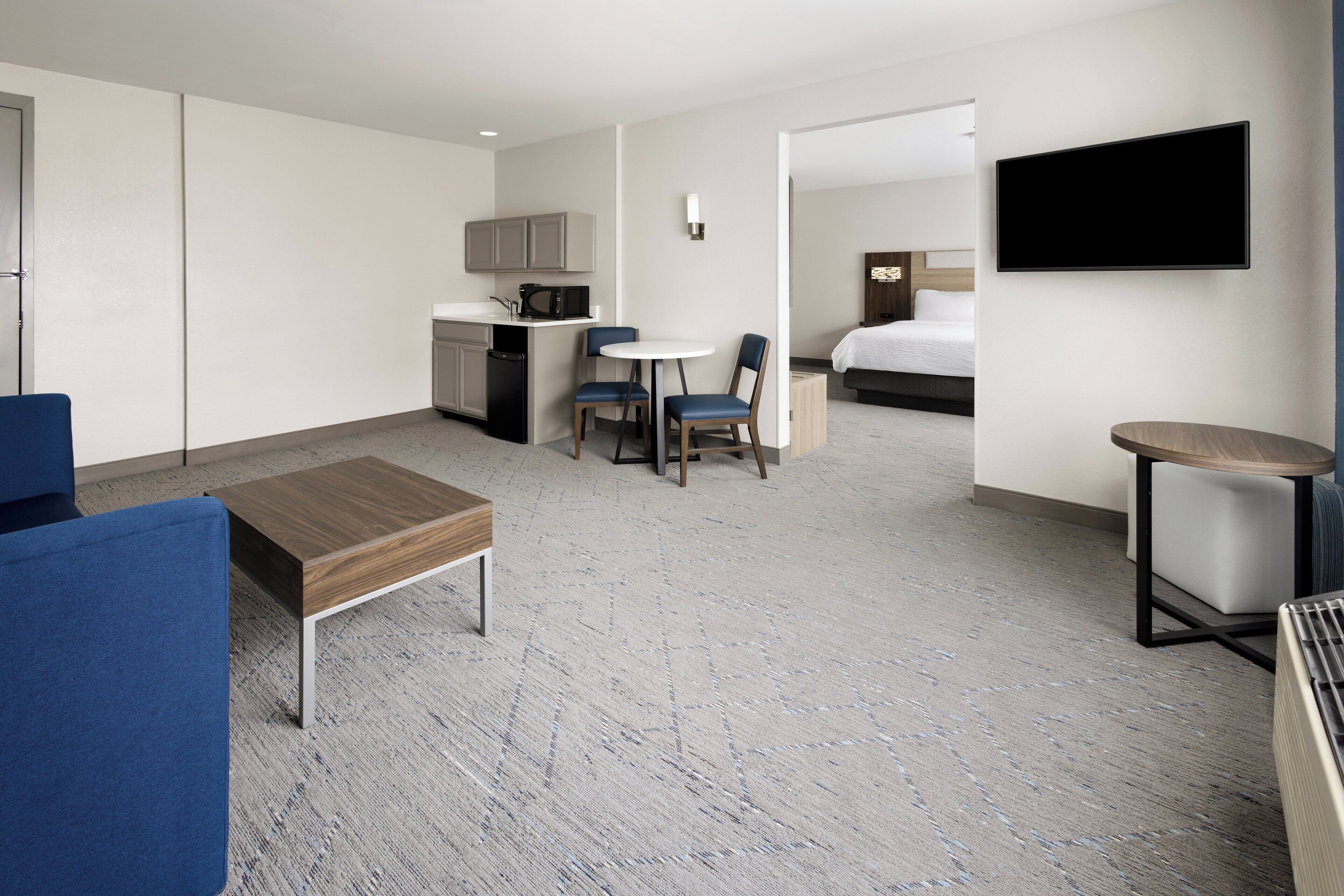 1 bedroom, premium bedding, desk, blackout curtains