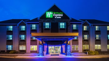 Holiday Inn Express & Suites Wyomissing by IHG