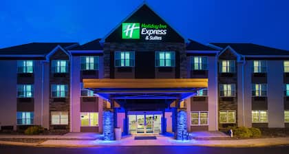 Holiday Inn Express & Suites Wyomissing by IHG