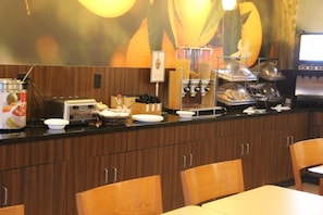 Free daily buffet breakfast