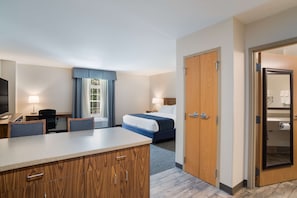 Standard Room, 1 King Bed, Non Smoking, Microwave (Larger Room) | 1 bedroom, laptop workspace, blackout curtains, iron/ironing board