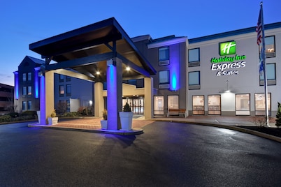 Holiday Inn Express & Suites Allentown-Dorney Park Area, an IHG Hotel