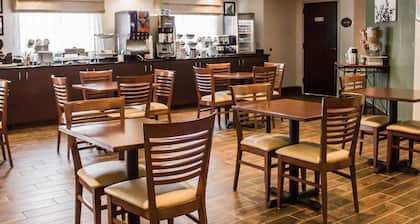Suburban Studios Johnstown - Richland Town Center