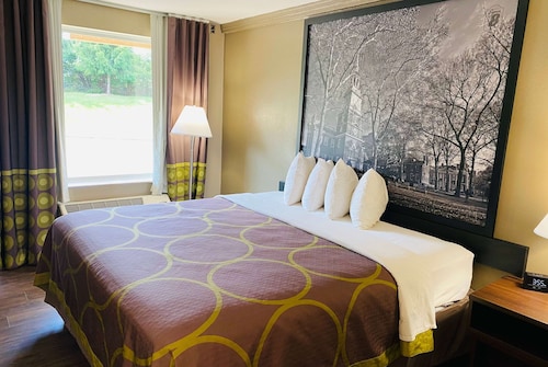 Super 8 by Wyndham Danville