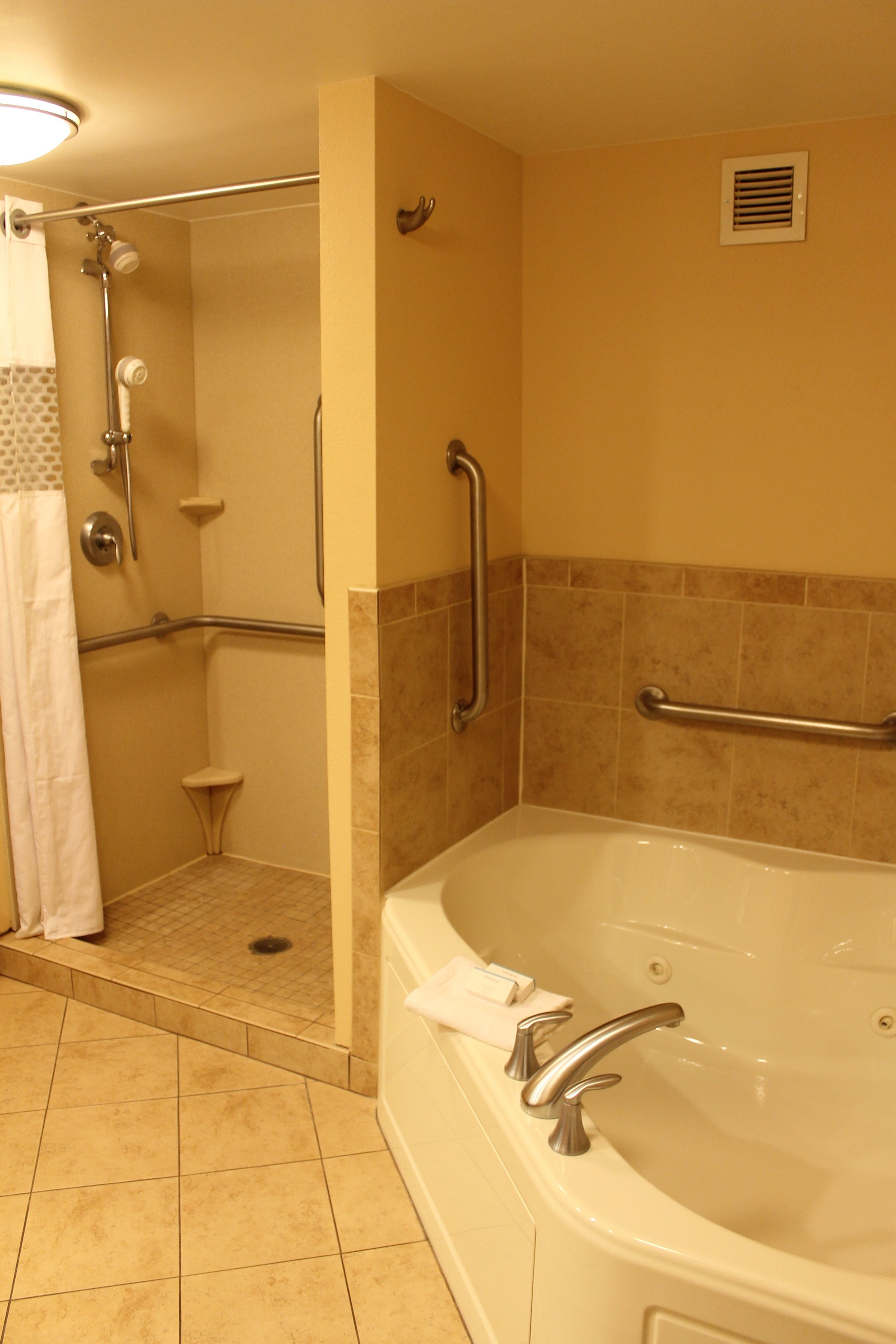 Private spa tub