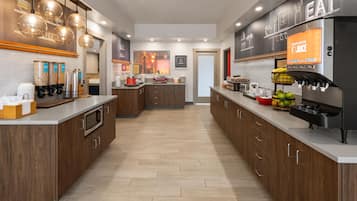 Free daily continental breakfast