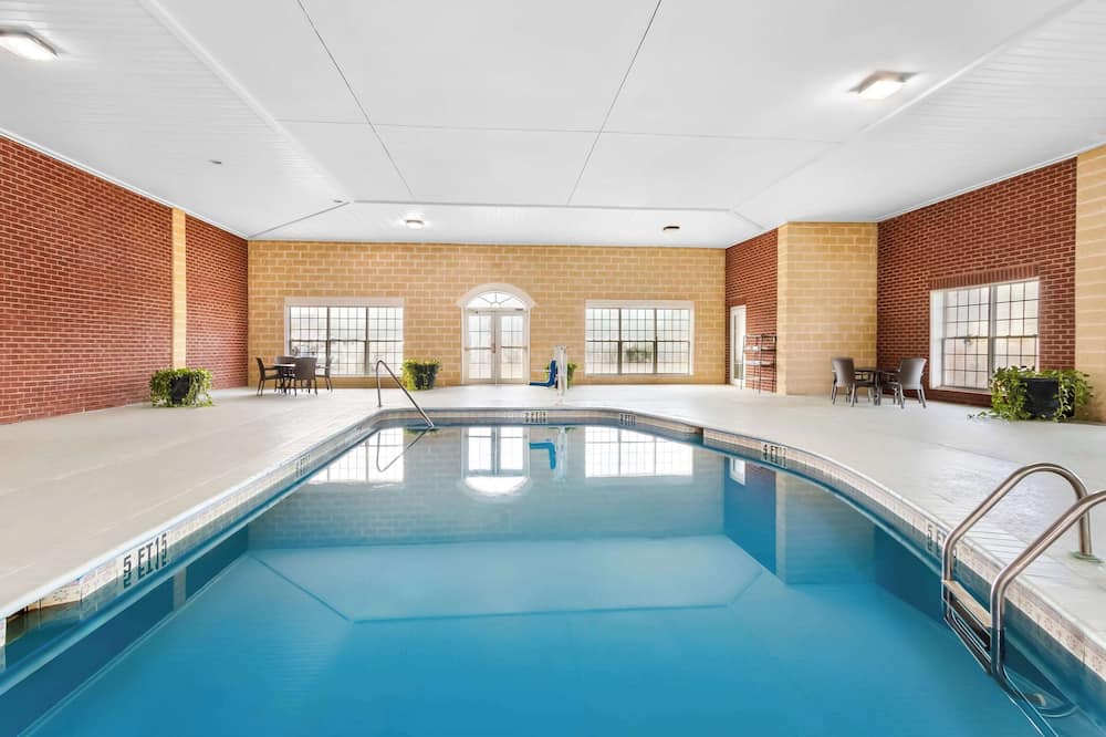 Comfort Suites Sumter near Shaw AFB