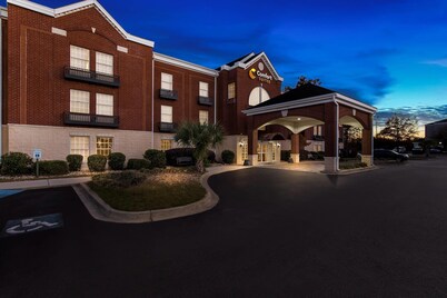 Comfort Suites Sumter near Shaw AFB