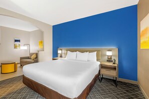 Suite, 1 King Bed with Sofa bed, Accessible, Non Smoking | Bathroom | Hair dryer, towels