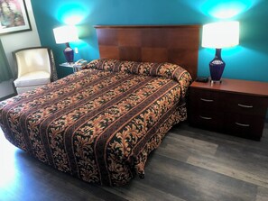 Kamar | Meja kerja, setrika/meja setrika, Wi-Fi gratis, dan seprai linen