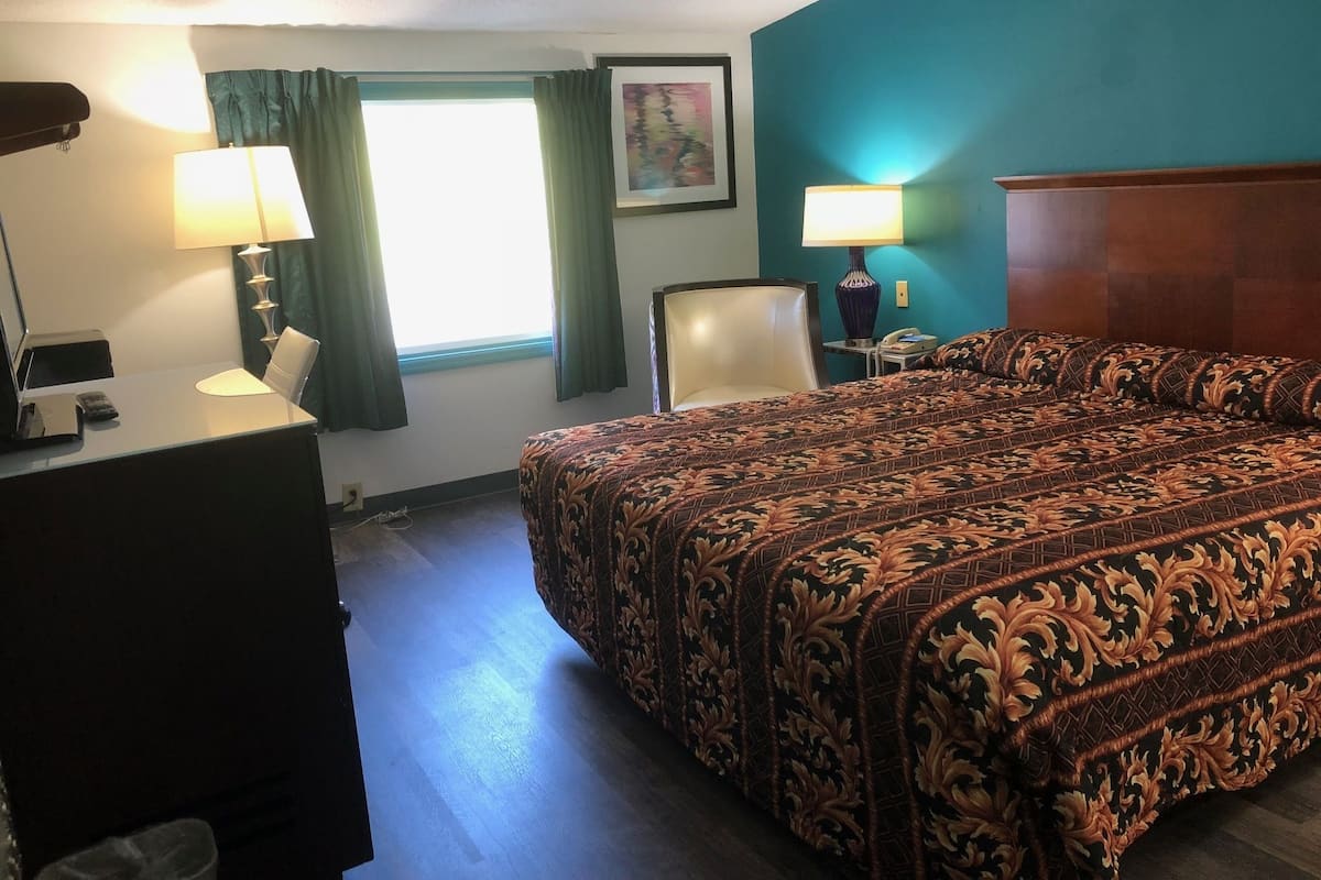 Desk, iron/ironing board, free WiFi, bed sheets