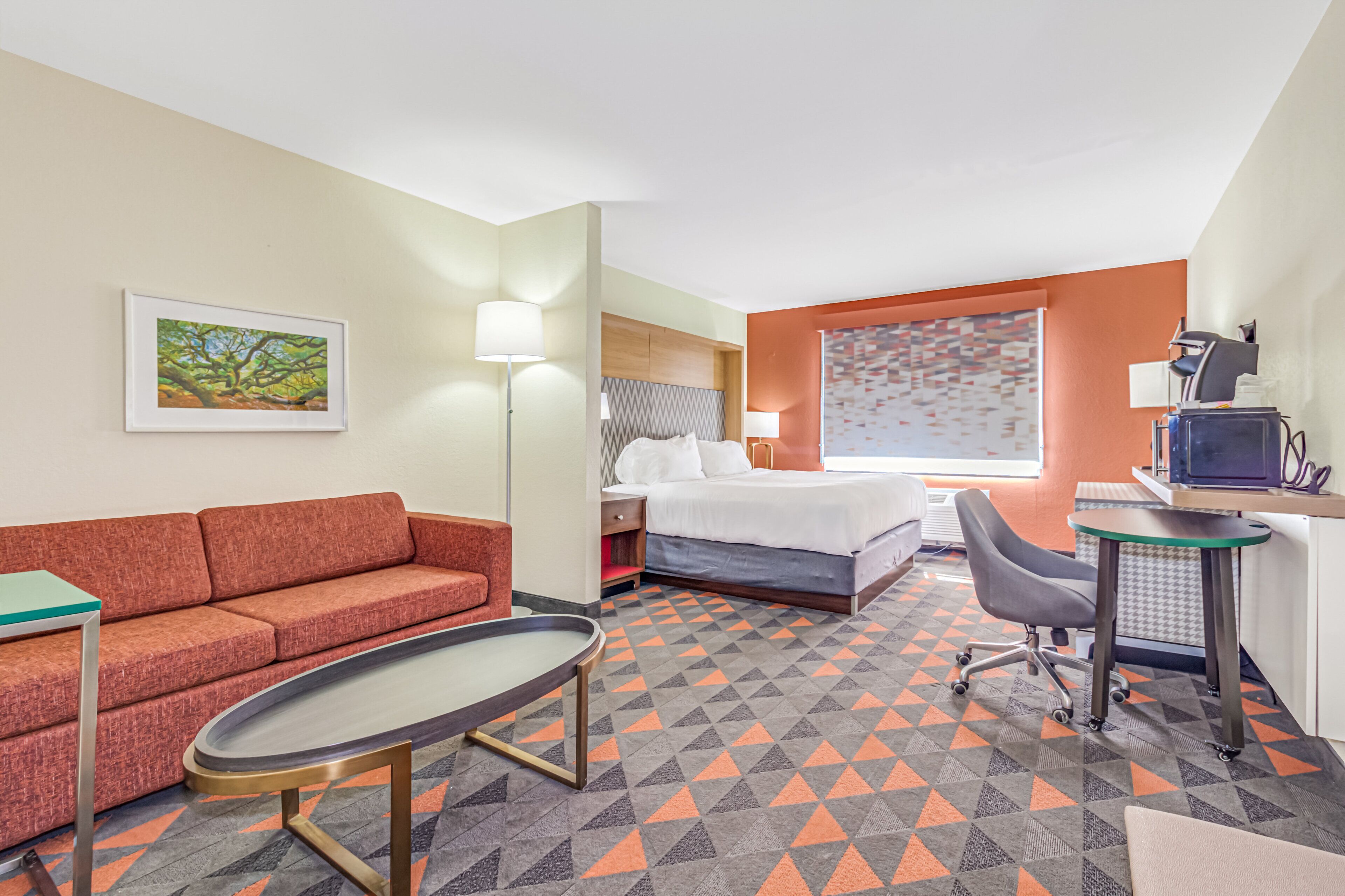 Premium bedding, down duvets, pillow-top beds, desk