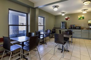 Free daily on-the-go breakfast - Quality Inn Spartanburg Northwest (Spartanburg)