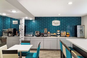 Ilmainen mannermainen aamiainen