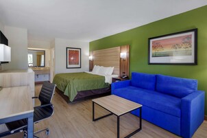 Standard Room, 1 King Bed with Sofa bed, Non Smoking (1 Person Sofa Bed) | In-room safe, desk, iron/ironing board, free WiFi