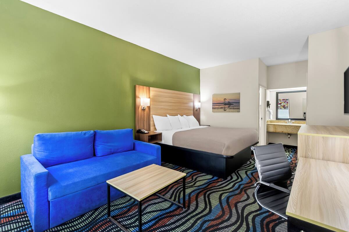 In-room safe, desk, iron/ironing board, WiFi (free)