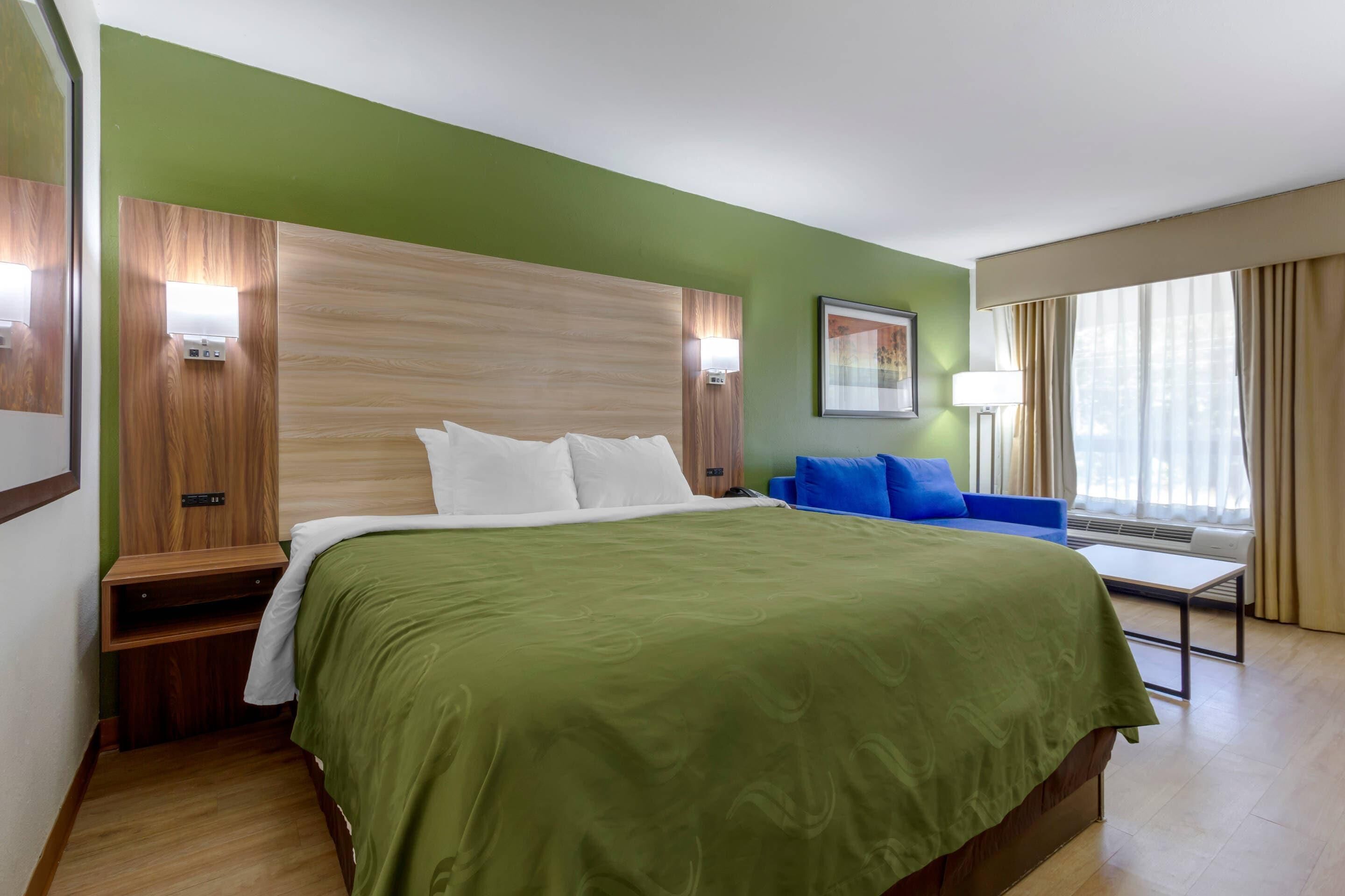 Room, 1 King Bed, Accessible, Non Smoking | In-room safe, desk, iron/ironing board, free WiFi