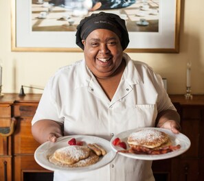 Daily cooked-to-order breakfast for a fee