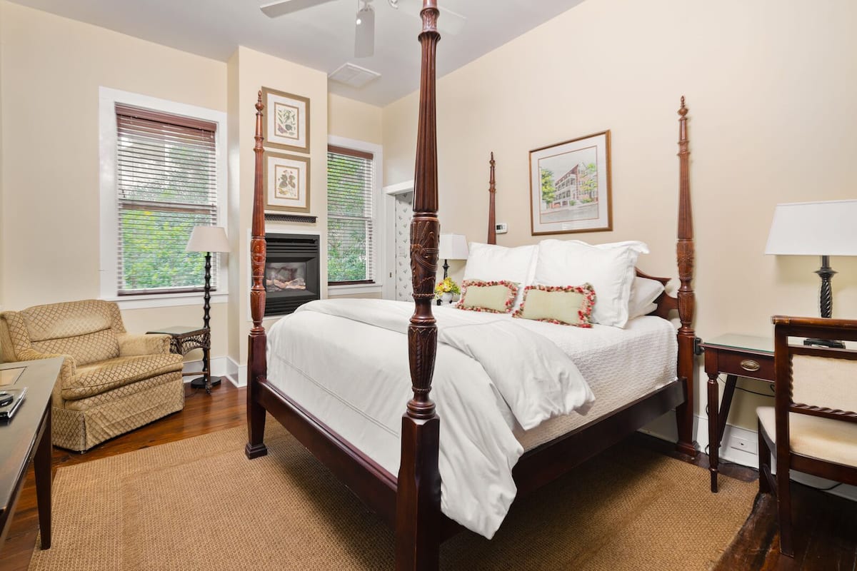 Room 17, Queen Room (The Cottage) | Literie de qualité supérieure, décoration personnalisée