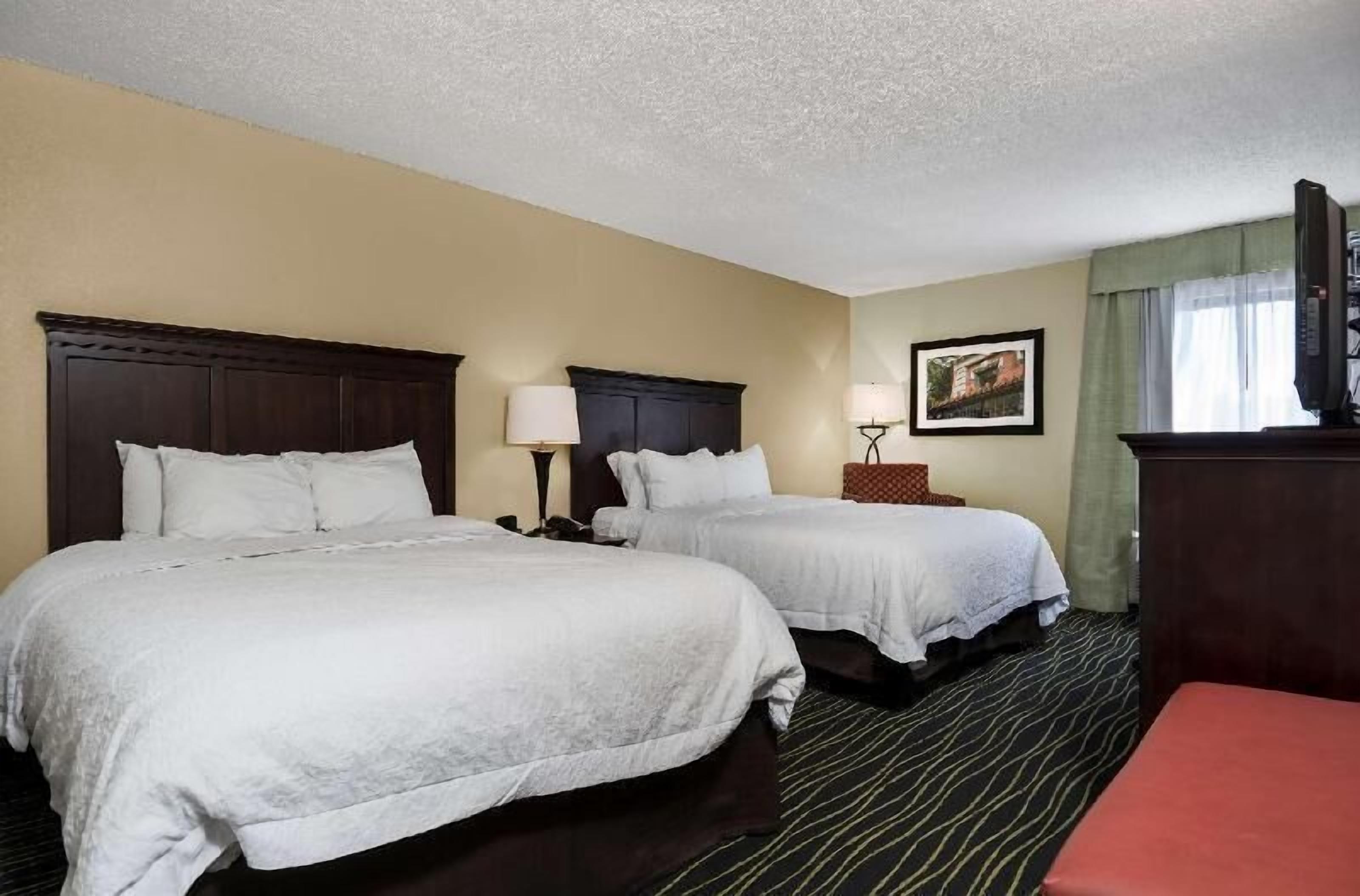 Egyptian cotton sheets, premium bedding, down comforters, in-room safe