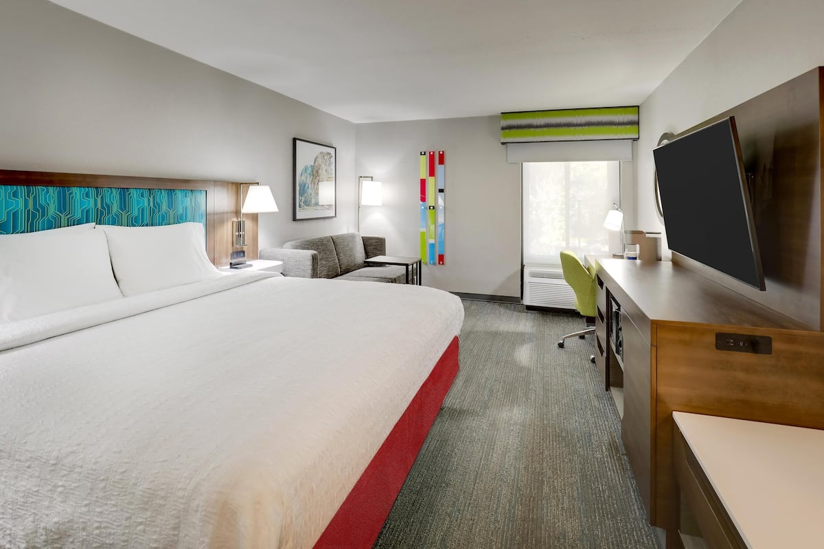 Premium bedding, desk, blackout drapes, iron/ironing board