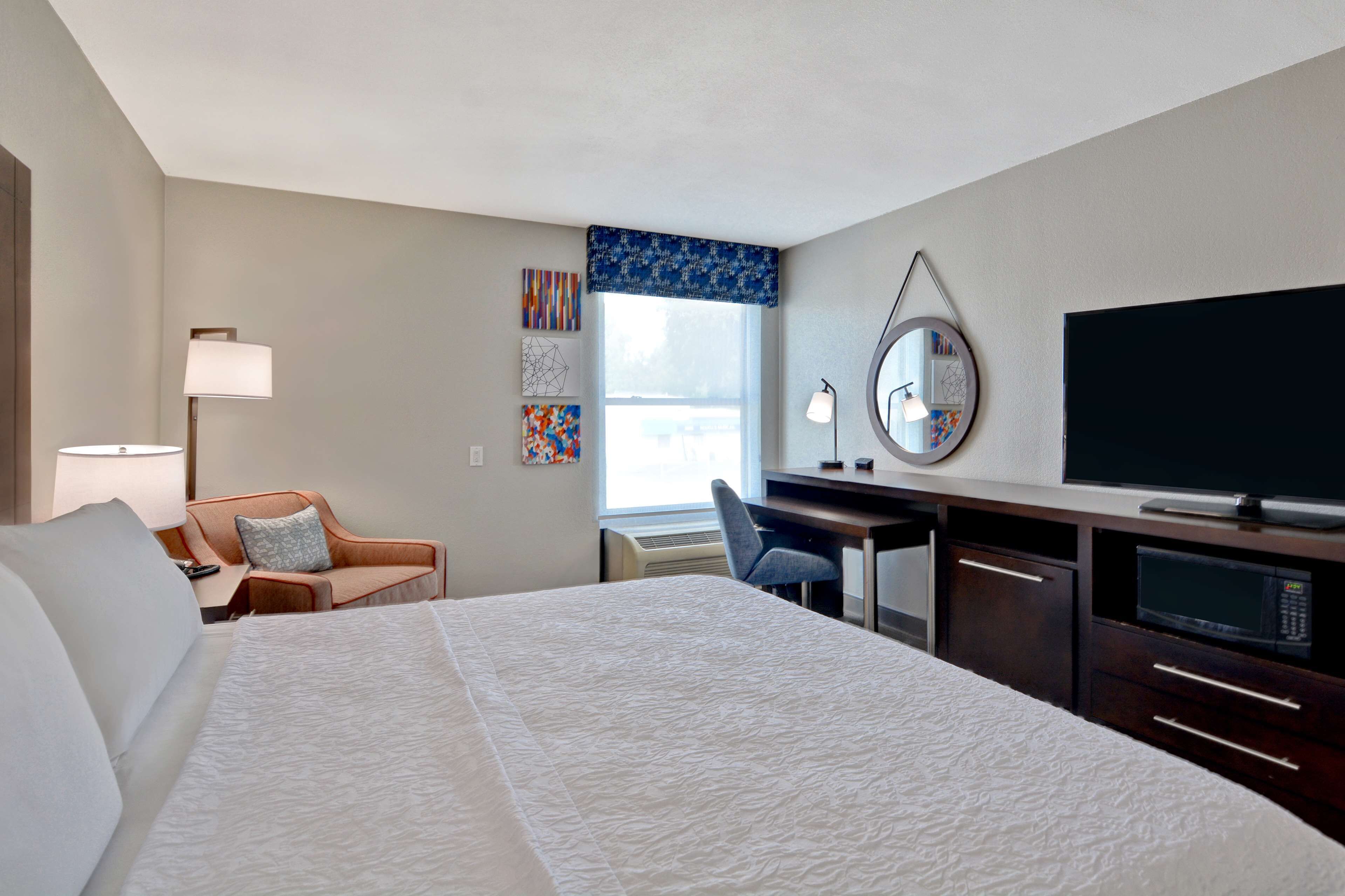 iron/ironing board, free wifi, bed sheets, alarm clocks