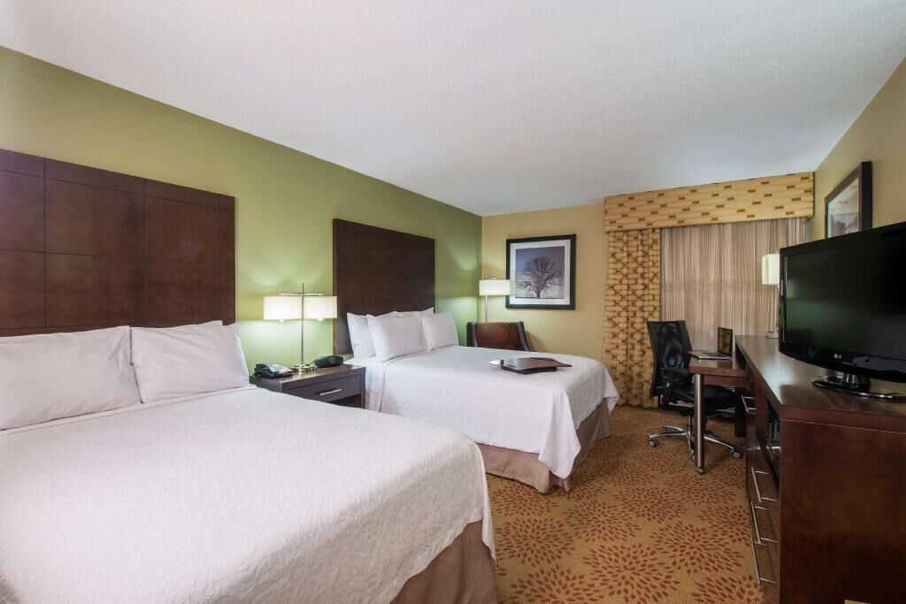 Iron/ironing board, free WiFi, bed sheets, alarm clocks