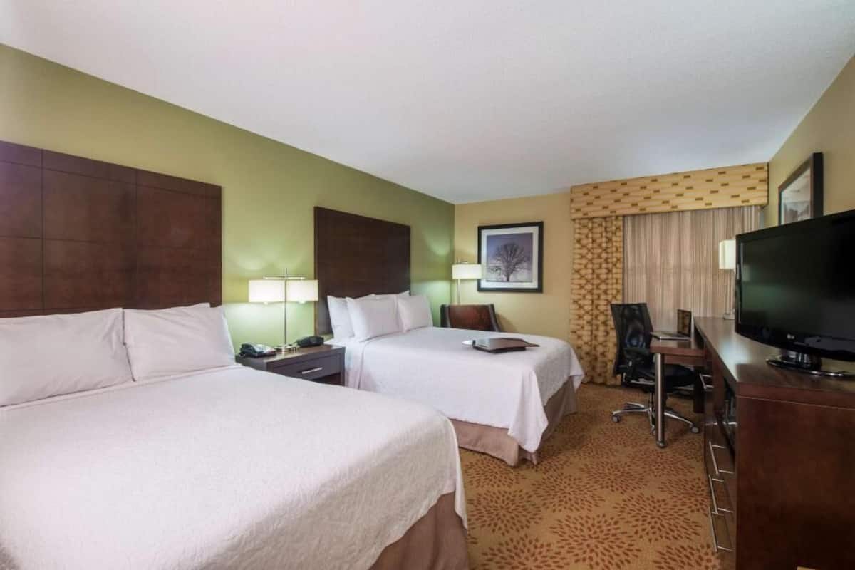 Iron/ironing board, free WiFi, bed sheets, alarm clocks