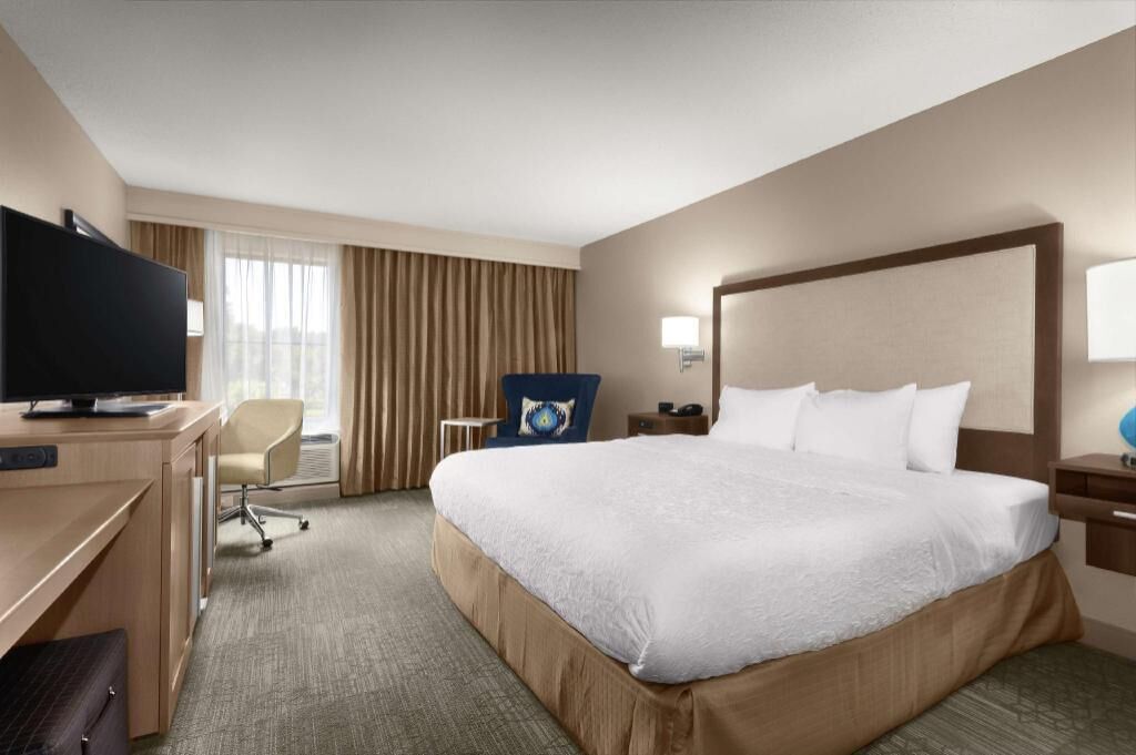 In-room safe, desk, laptop workspace, iron/ironing board