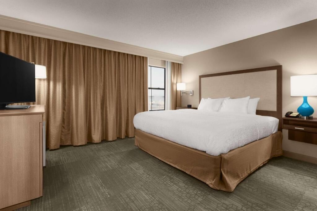 In-room safe, desk, laptop workspace, iron/ironing board