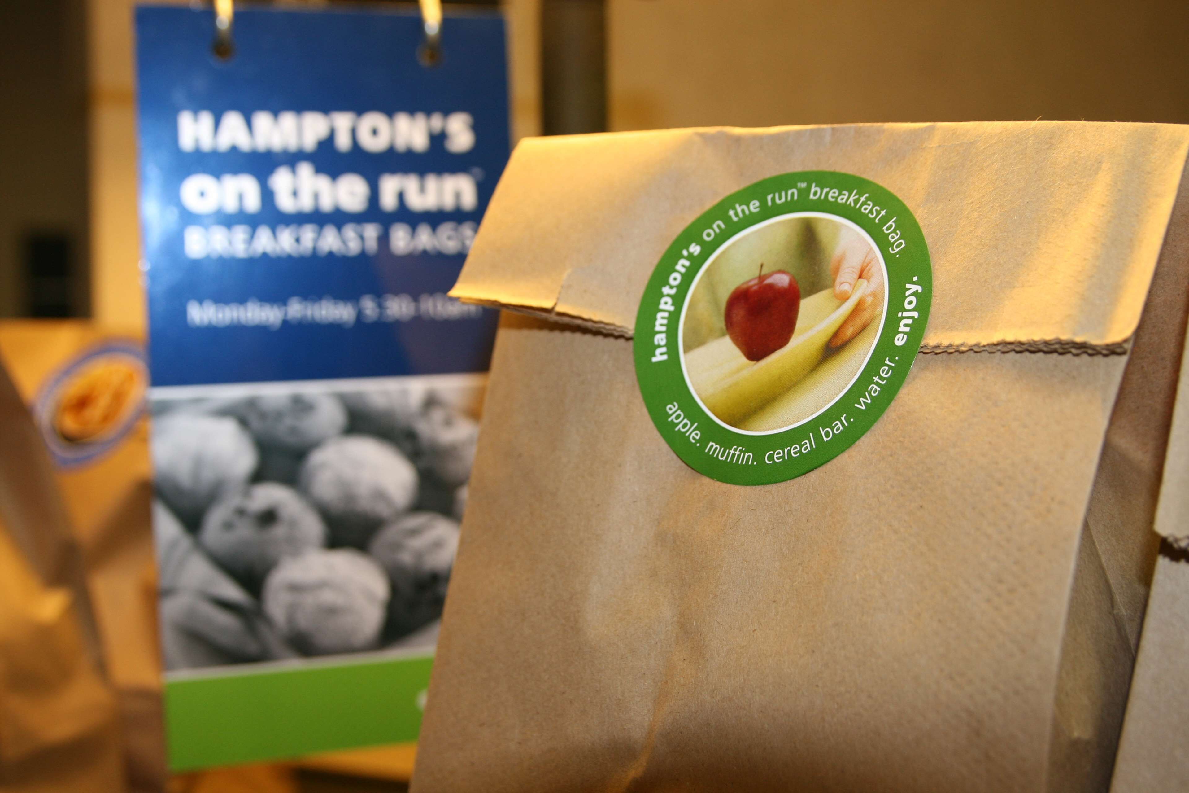 free daily continental breakfast