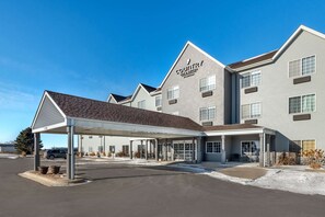 Exterior - Country Inn & Suites by Radisson, Watertown, SD (Watertown)