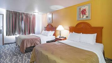 Iron/ironing board, free WiFi, bed sheets