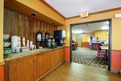 Quality Inn Huron