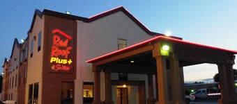 Red Roof Inn PLUS+ & Suites Chattanooga - Downtown