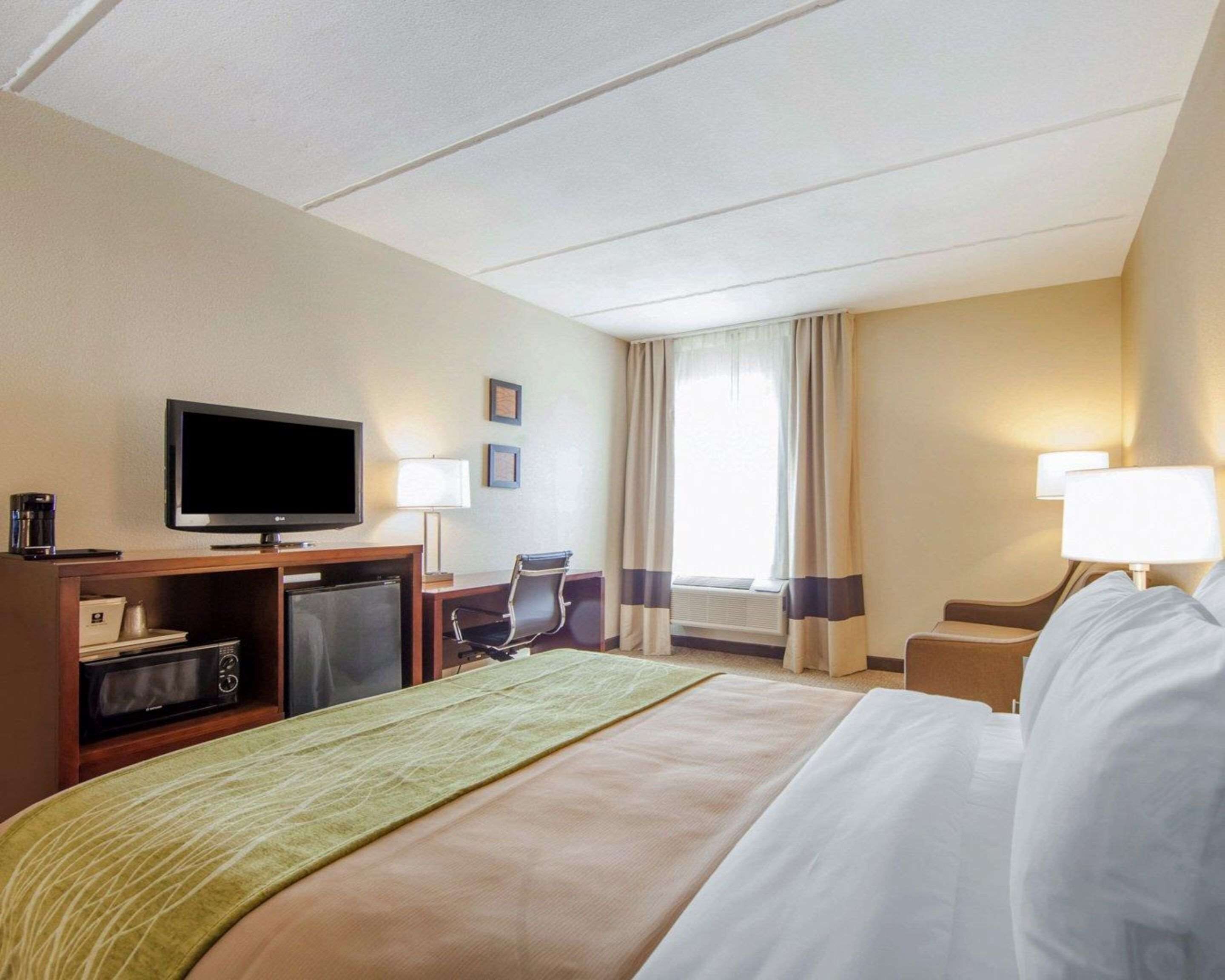 desk, iron/ironing board, free cots/infant beds, free wifi