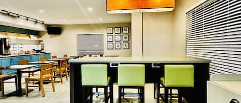 Desayuno continental incluido todos los días