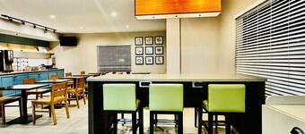 Radiant Inn & Suites