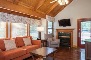 En 40-tommers LCD-TV med Parabol-TV